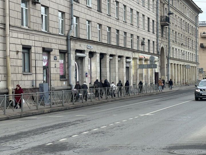 Под Магазин/Салон/Зоосалон/Кофе/Услуги 75м2