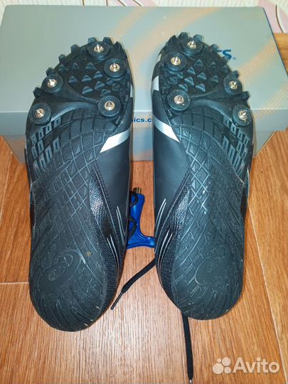 Шиповки asics