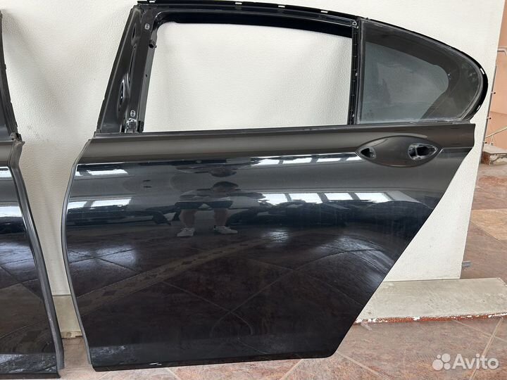 Дверь передняя задняя BMW 7 F01