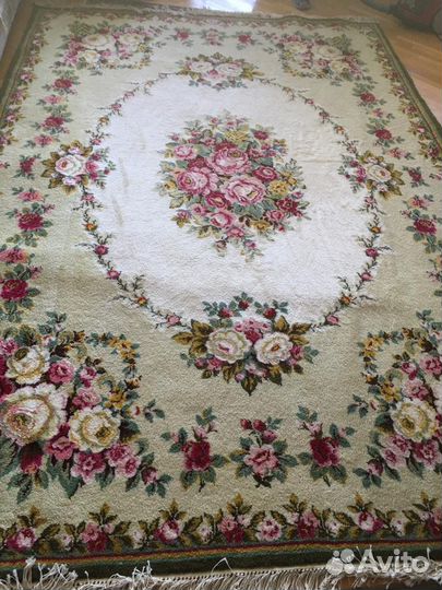 Ковер шерстяной