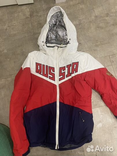 Куртка горнолыжная