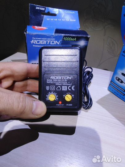 Универсальный блок питания от 1.5 до 12 v