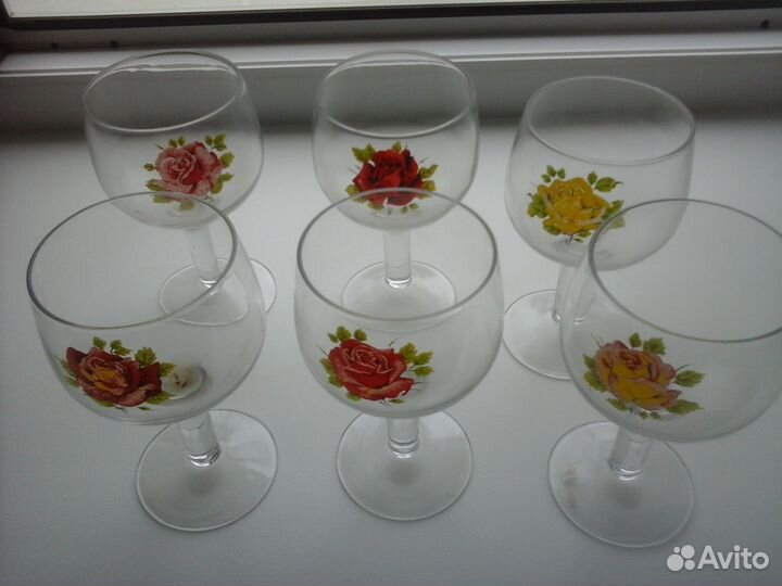 Бокалы для вина, воды