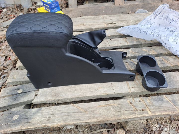 Подлокотник