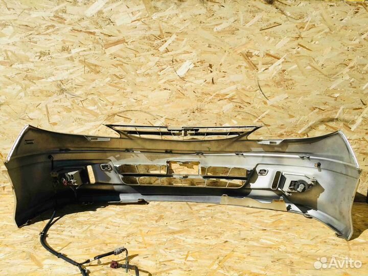 Бампер передний aeras Toyota Estima ACR30wacr40wmc