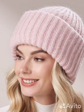 Шапка женская вязаная