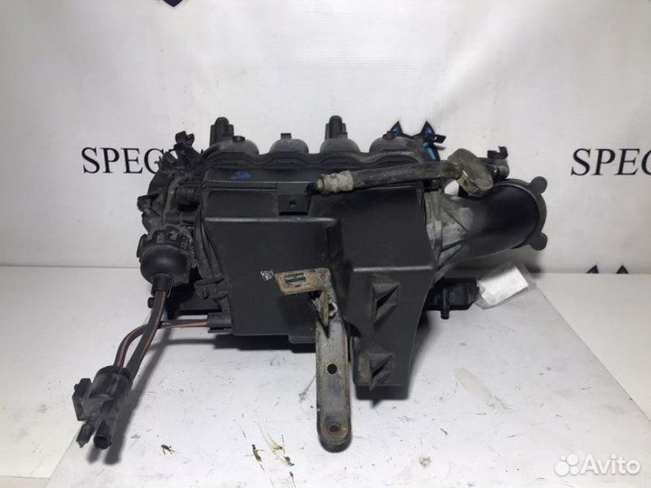 Впускной коллектор Opel Astra H Z16XER 2004-2015