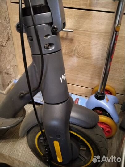 Электросамокат Hiper Triumph M100