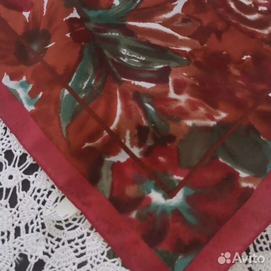Красивый винтажный платок Италия