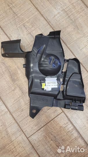 Дефлектор/диффузор Дастер, новый 638314816R