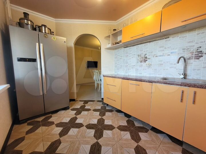 4-к. квартира, 131 м², 4/9 эт.