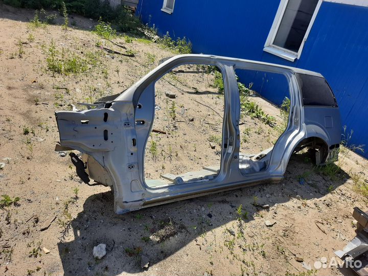 Левая сторона кабины R51 nissan Pathfinder (2009-2