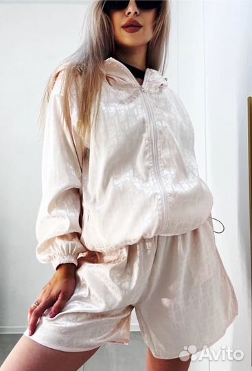 Костюм Christian Dior с шортами женский