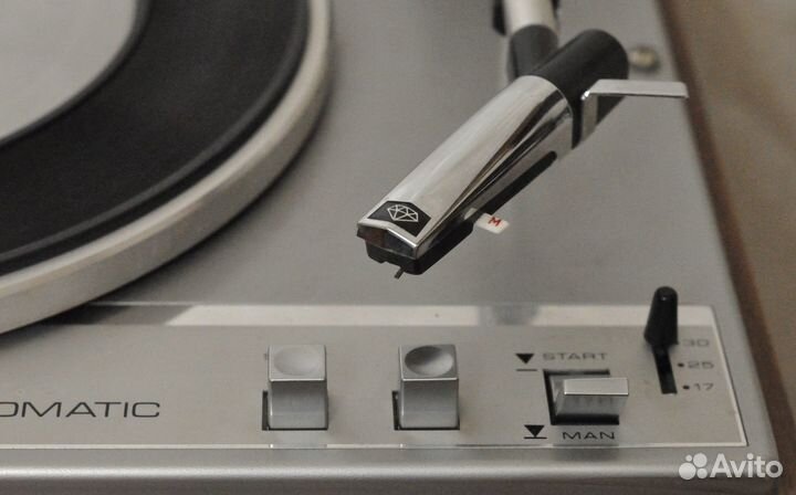 Проигрыватель винила philips