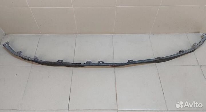 Молдинг бампера нижний Toyota Yaris P13 2015