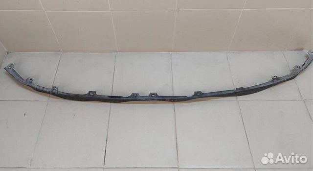 Молдинг бампера нижний Toyota Yaris P13 2015