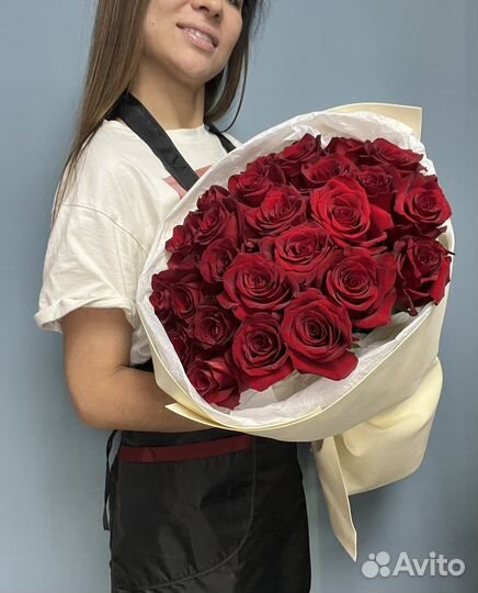 51 красная роза Эквадор цветы доставка