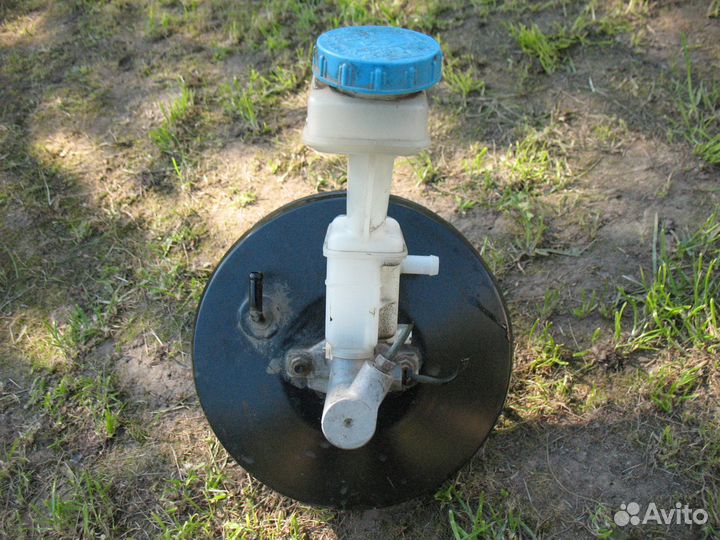 Вакуумный усилитель тормозов Nissan Primera P12