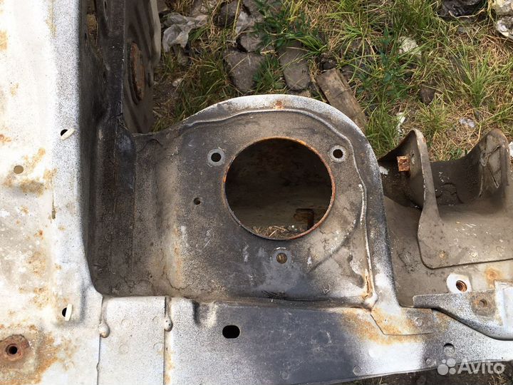 Передняя часть Hyundai Accent