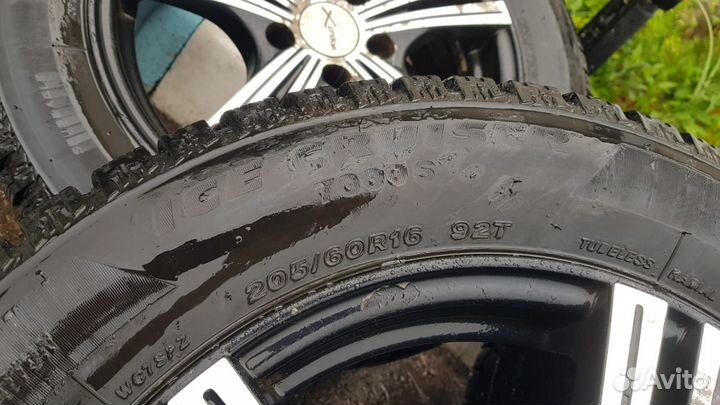 Bridgestone Ice Cruiser 7000S 205/60 R16