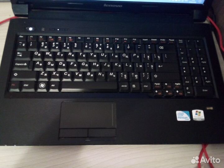 Ноутбук Lenovo B560 / Core i5 / 4 гб