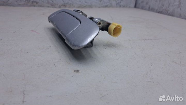 Ручка двери внешняя задняя левая Mazda Familia BJ