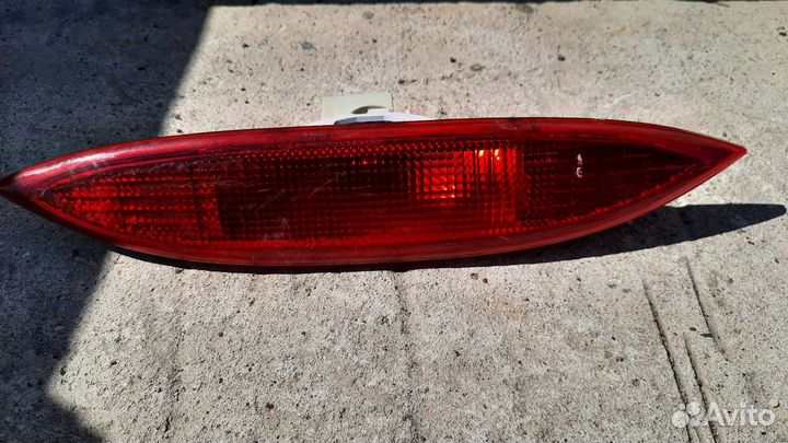 Фонарь стоп сигнала двери багажника Nissan Note
