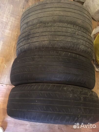 Dunlop Grandtrek PT2 215/60 R17