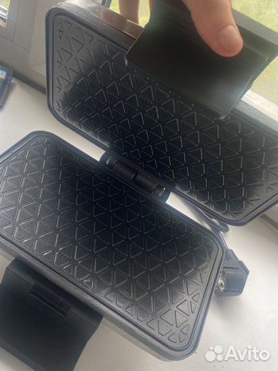 Электрическая вафельница