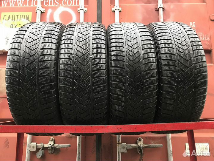 Pirelli Winter Sottozero 3 245/45 R19