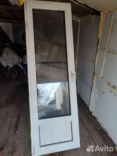 Дверь входная алюминиевая бу