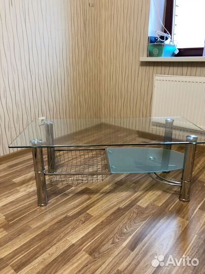 Столик журнальный стекло