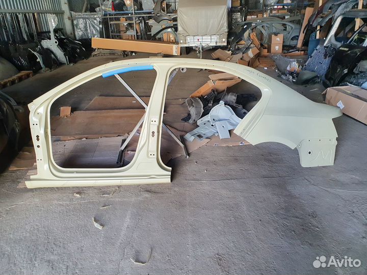 Боковина с порогом Skoda Octavia