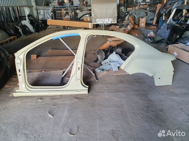 Боковина с порогом Skoda Octavia