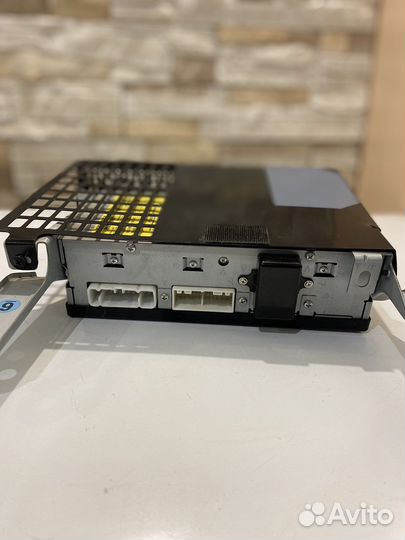 Продам магнитолу с усилителем на prado 120