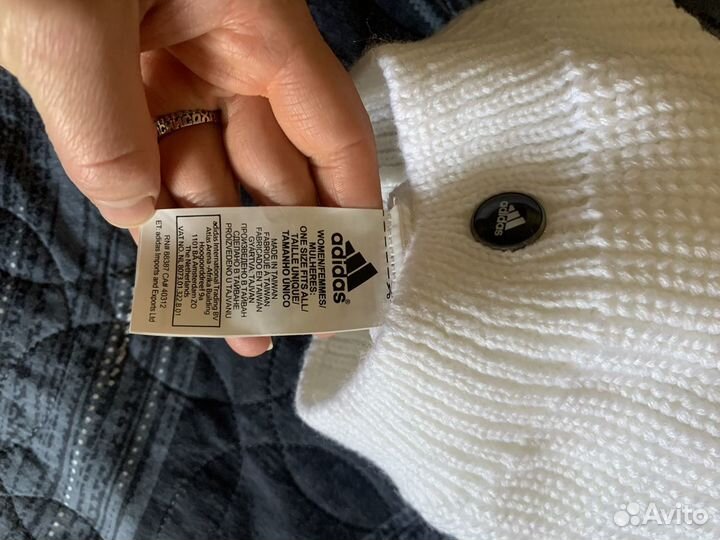 Шапка adidas новая