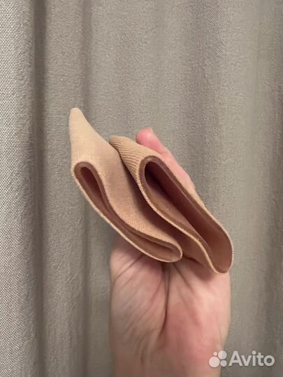 Силиконовый носок в коньки