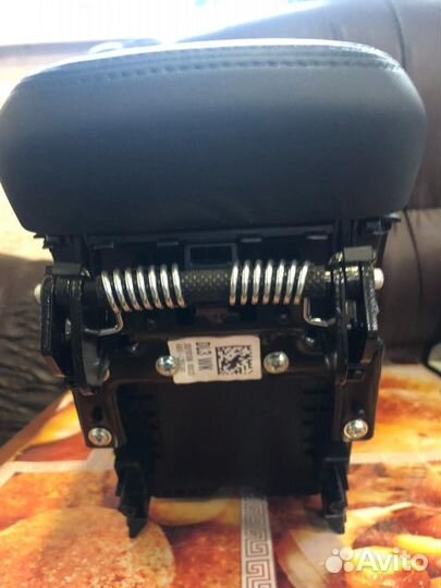 Подлокотник Kia K5 DL3 G4KN 2021