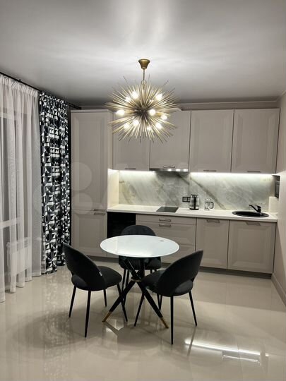 1-к. квартира, 42 м², 6/10 эт.