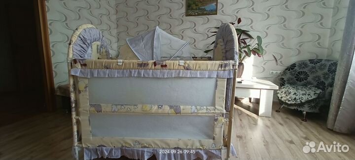 Детская кроватка