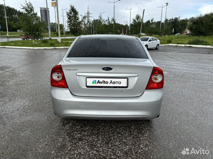 Ford Focus 1.6 AT, 2010, 212 000 км