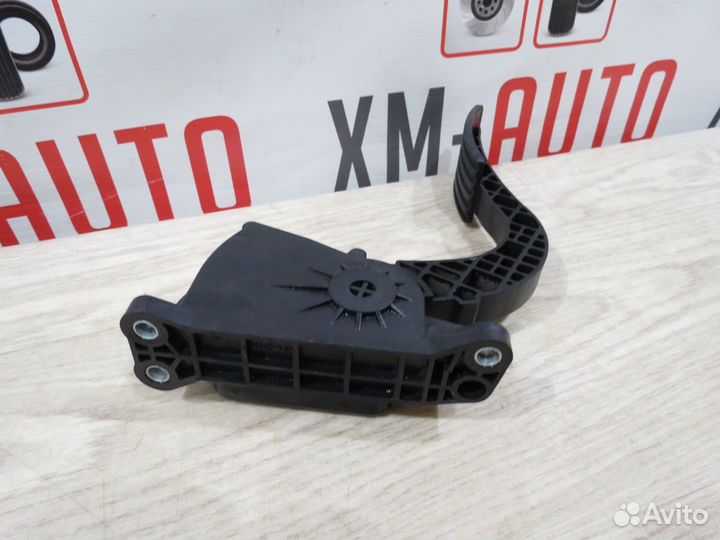 Педаль газа LADA Vesta