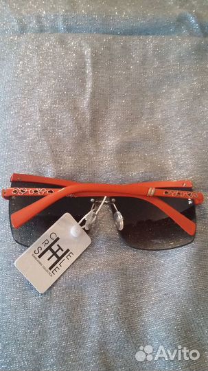 Очки солнцезащитные
