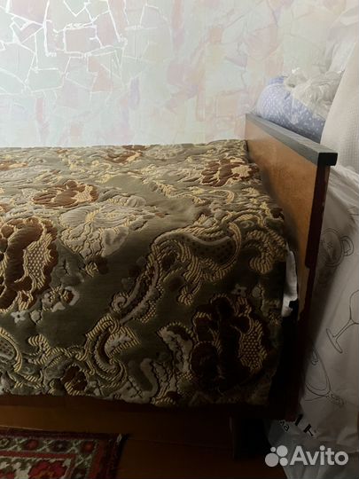Кровать односпальная