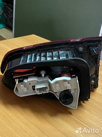 Фонарь крышки багажника WV. Golf 7