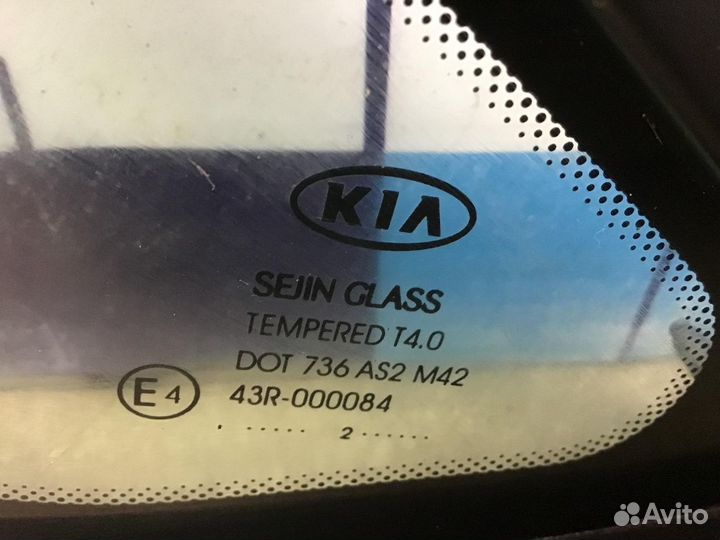 Стекло кузовное глухое правое Kia Ceed 2012-2018