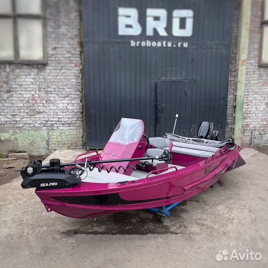 Консольная алюминиевая лодка BRO 4.2 полный фарш