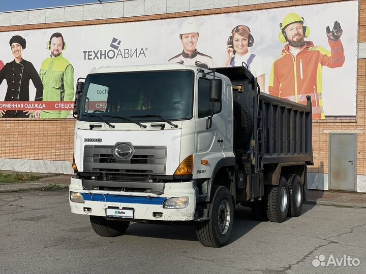 Hino 700 (Profia), 2012