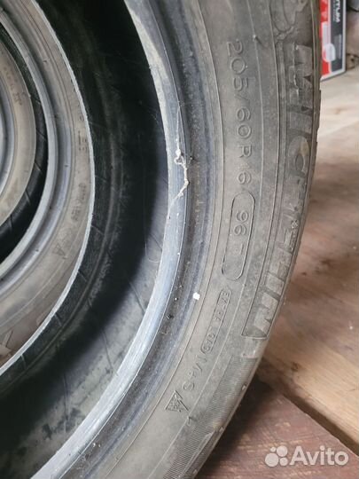 Michelin X-Ice North 205/60 R16