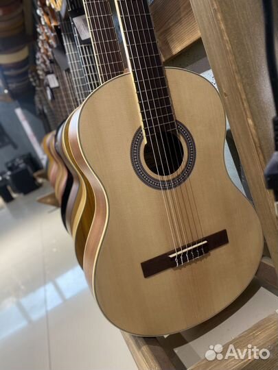 Новые Классические гитары для обучения